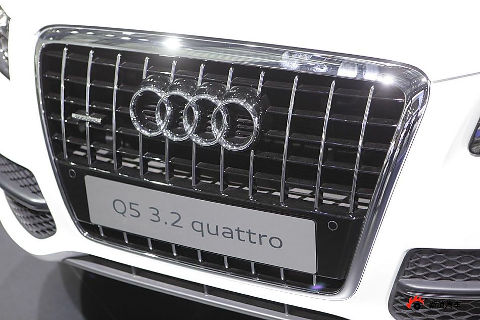 奥迪Q5 3.2 quattro