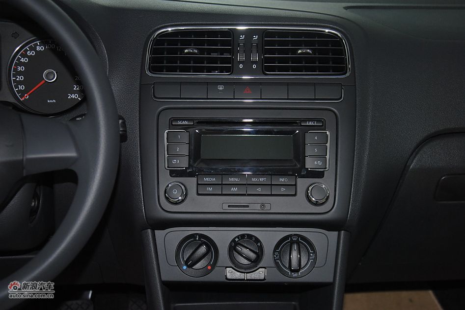 2011款POLO致尚版1.4自动