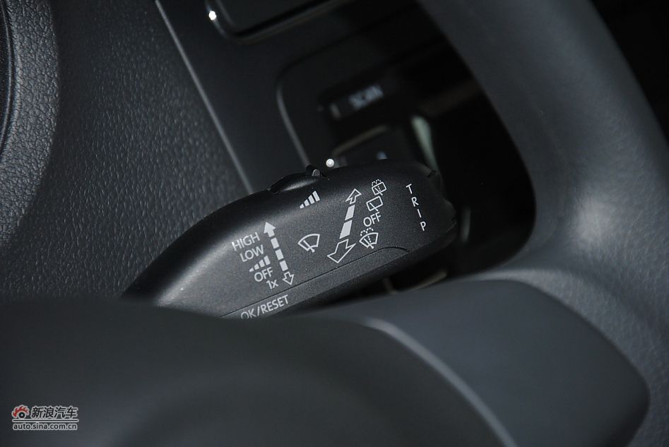 2011款POLO致尚版1.4自动