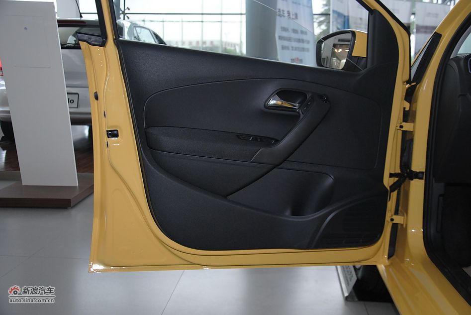 2011款POLO致尚版1.4自动