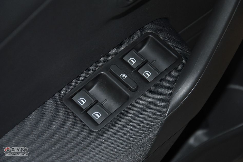 2011款POLO致尚版1.4自动