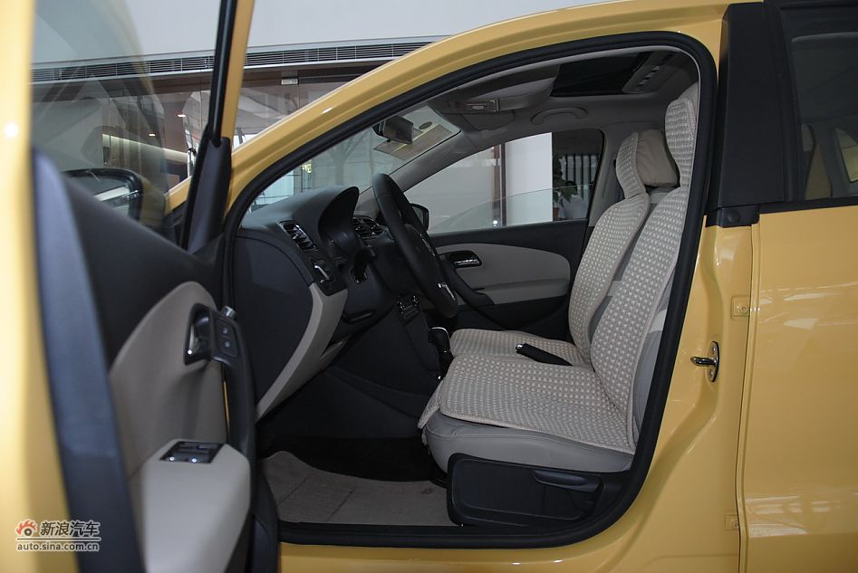 2011款POLO致酷版1.6自动