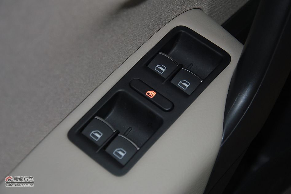 2011款POLO致酷版1.6自动