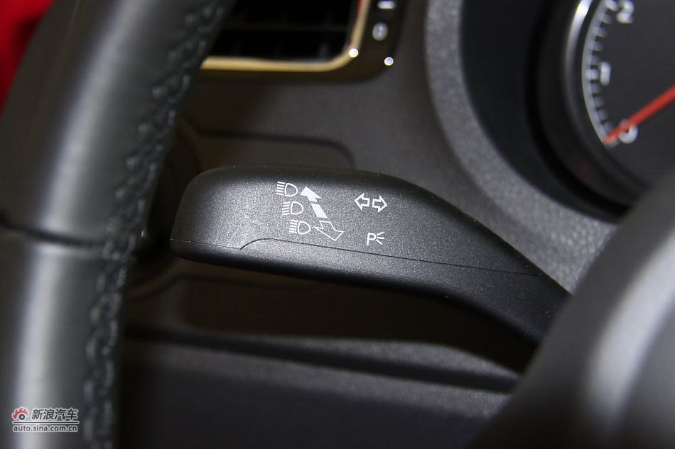 新POLO两厢1.4L致酷版