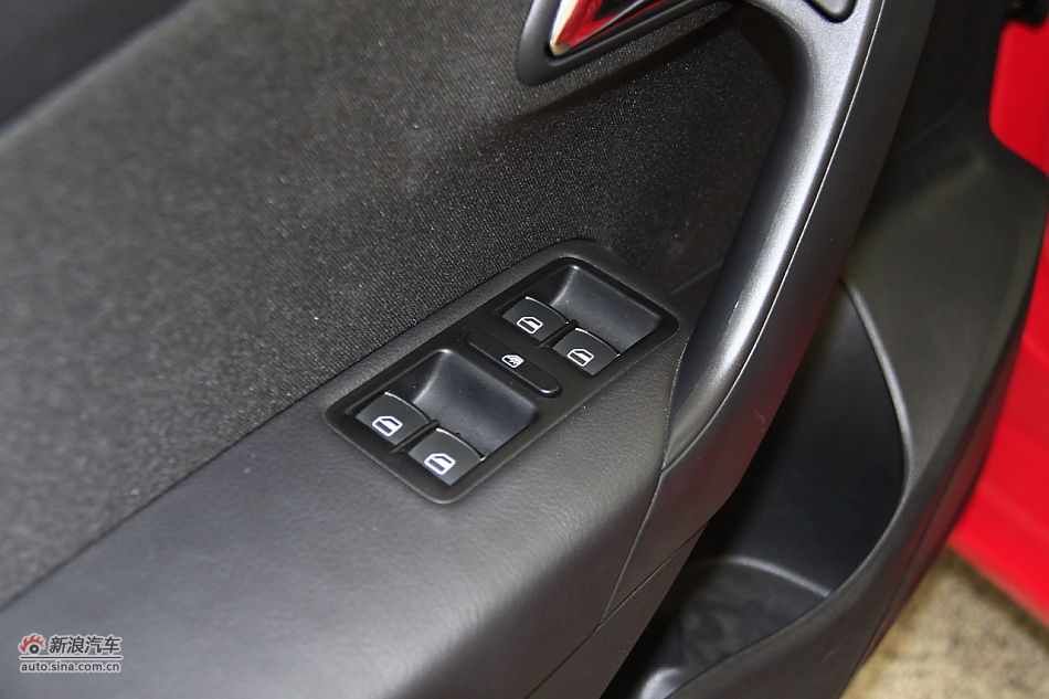 新POLO两厢1.4L致酷版