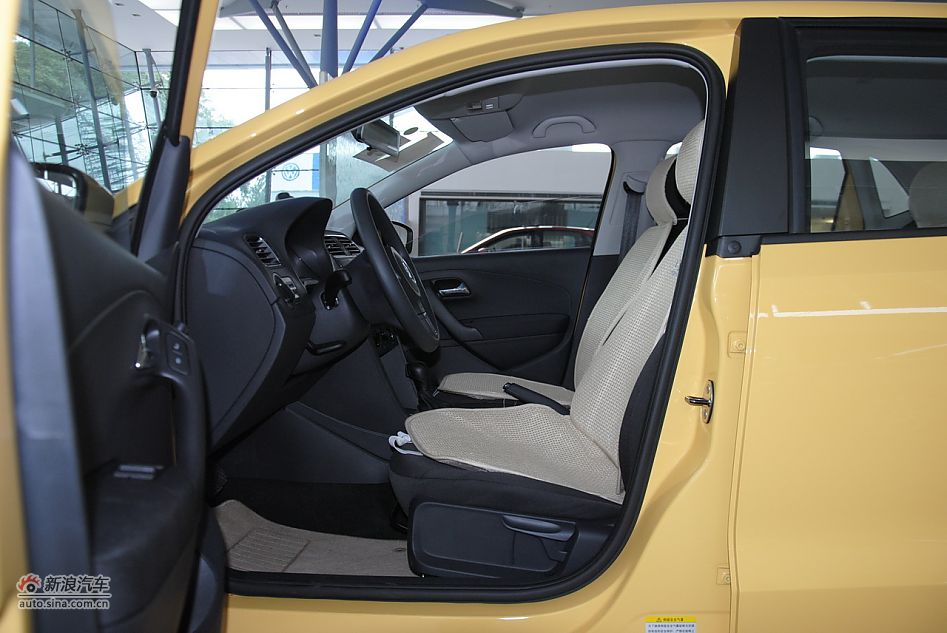 2011款POLO致尚版1.4自动