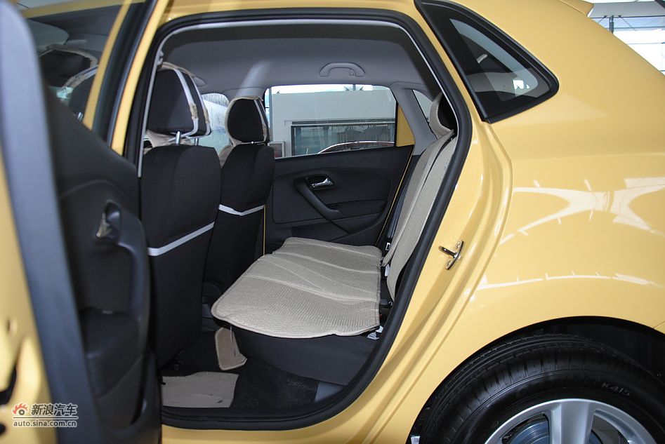 2011款POLO致尚版1.4自动