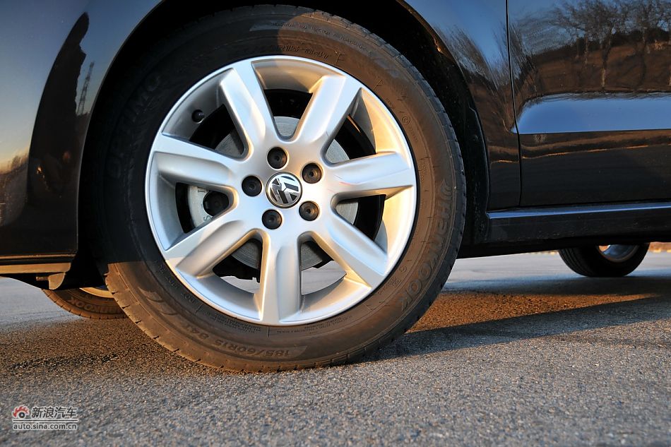 2011款POLO致酷版1.4L自动实拍