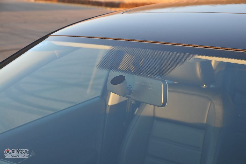 2011款POLO致酷版1.4L自动实拍