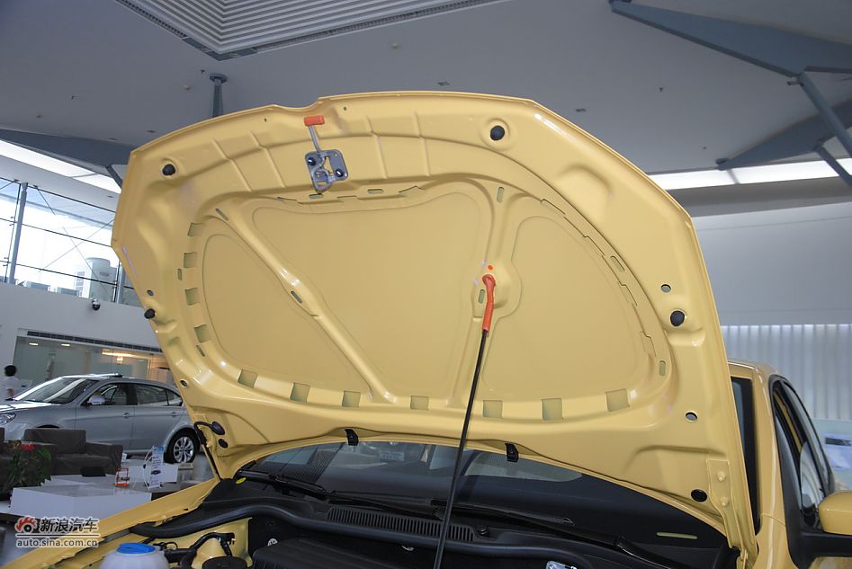 2011款POLO致尚版1.4自动