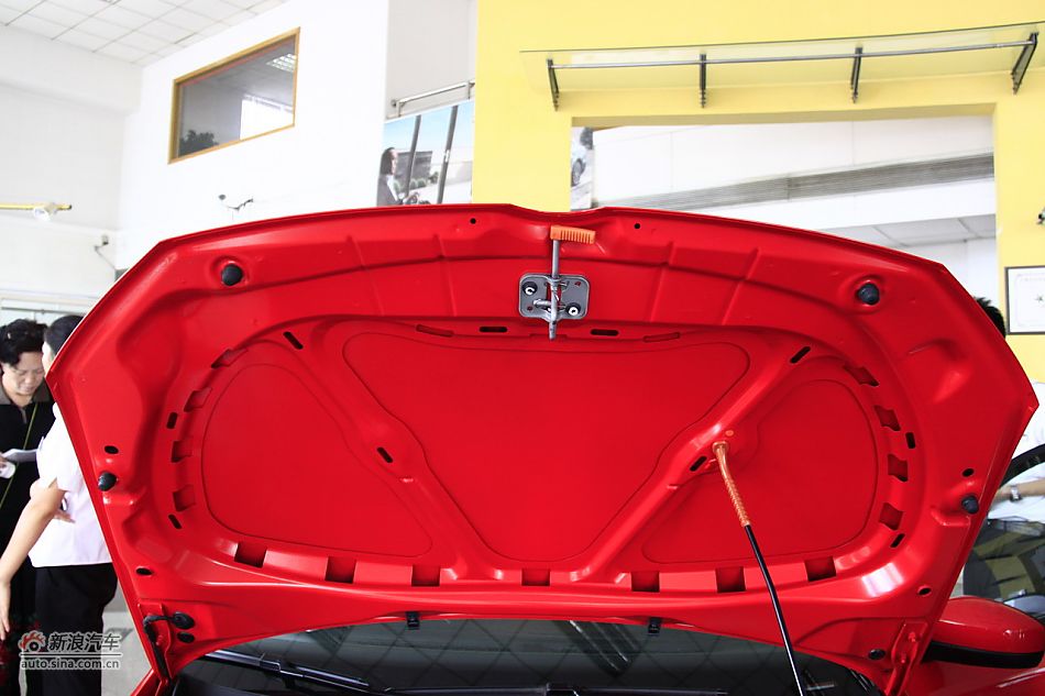 新POLO两厢1.4L致酷版发动机