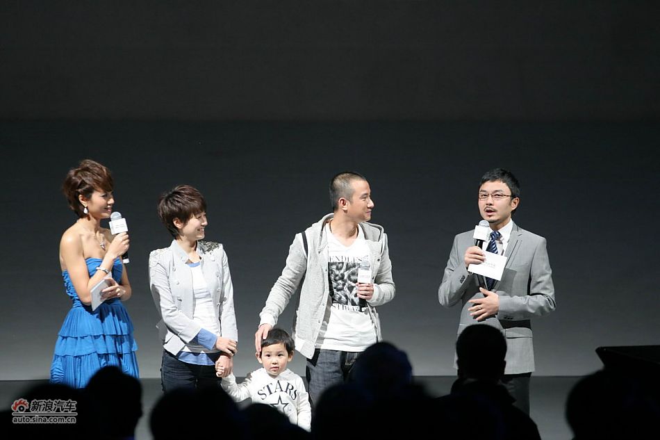 上海大众大众全新POLO上市现场嘉宾文章、马伊俐一家