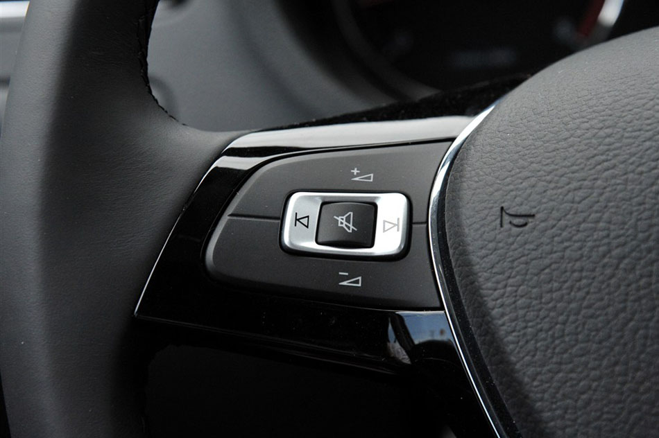 2014款 1.6L 自动豪华版 内饰