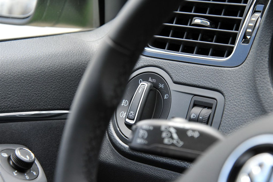 2014款 1.6L 自动豪华版 内饰