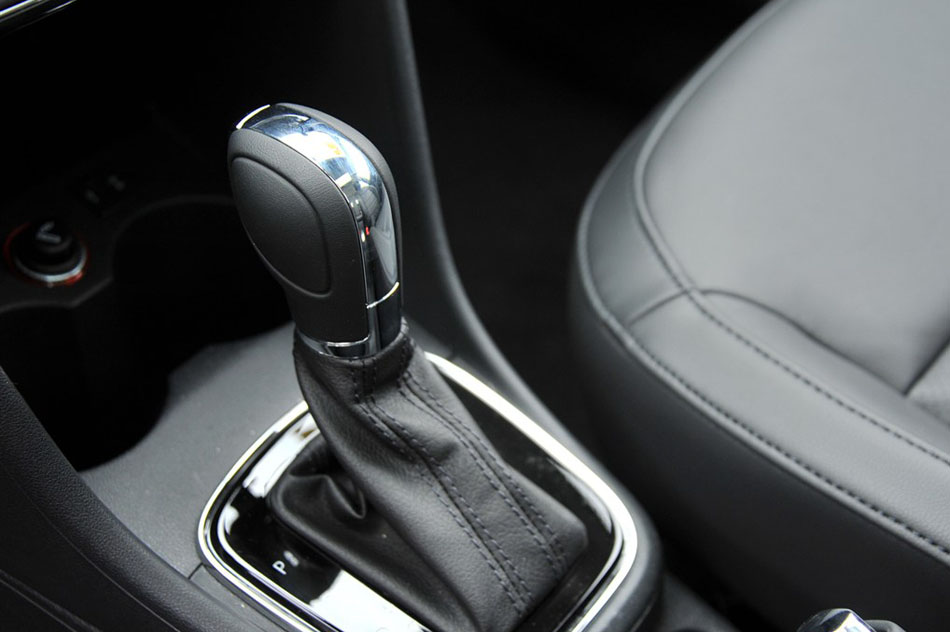 2014款 1.6L 自动豪华版 内饰