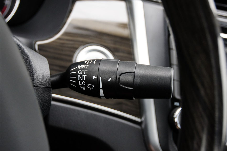 2014款 升级版 1.5T 手动时尚型 内饰