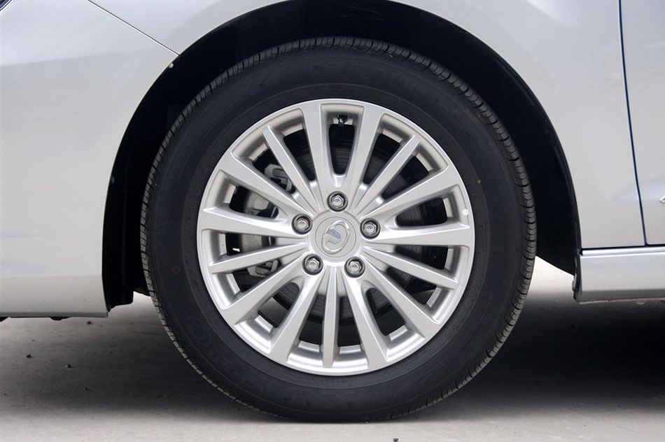 2014款 升级版 1.5T 手动时尚型 其他