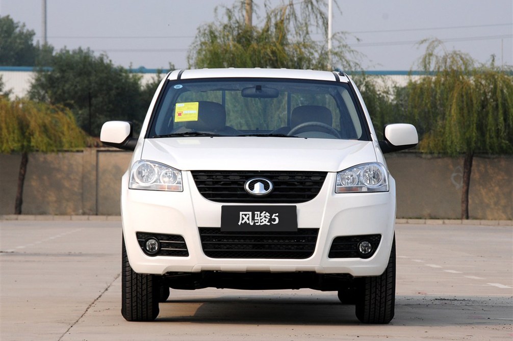 风骏5 2011款 2.8L MT 商务版精英型 外观 