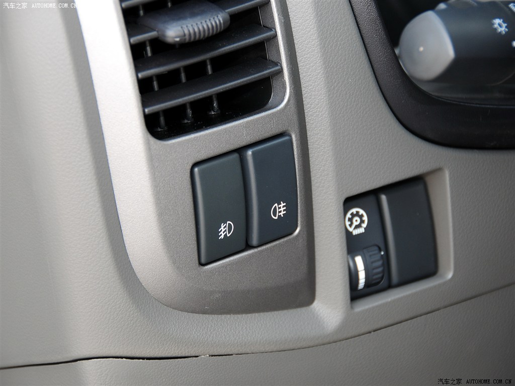 风骏5 2011款 2.8L MT 商务版精英型 内饰