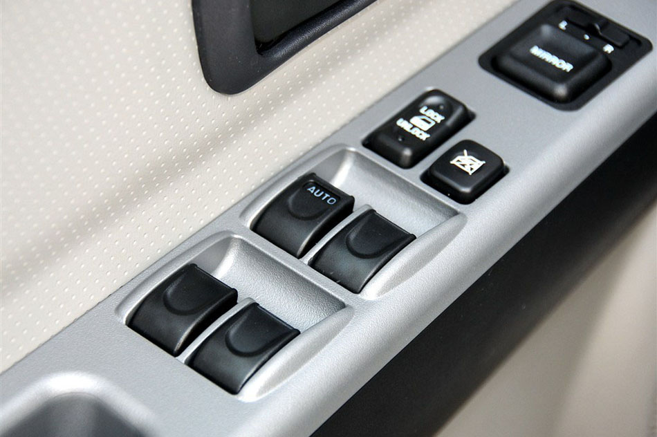 风骏5 2011款 2.8L MT 商务版精英型 空间 