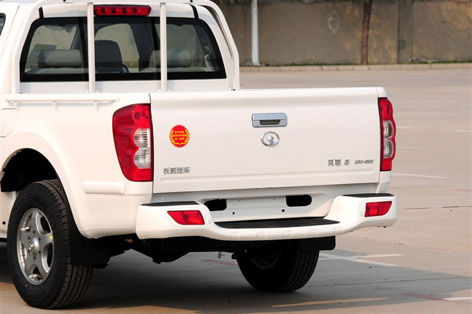 风骏5 2011款 2.8L MT 商务版精英型 细节