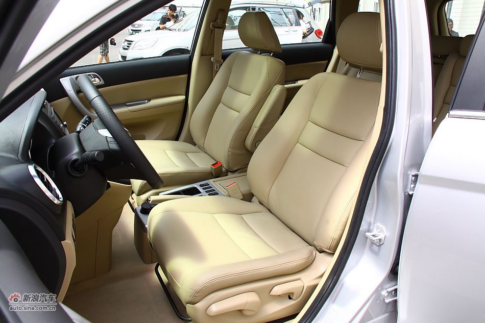 哈弗H6座椅空间