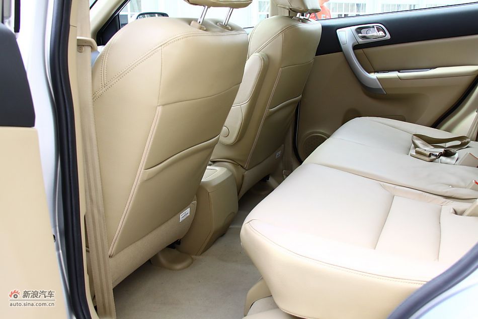 哈弗H6座椅空间