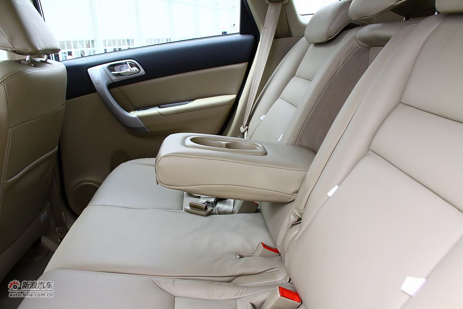 哈弗H6座椅空间