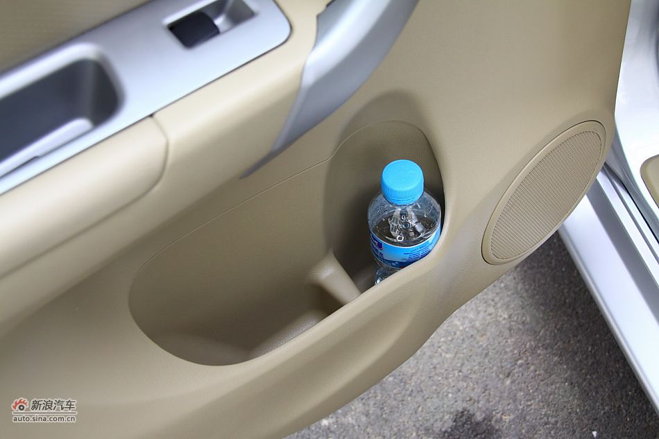 哈弗H6座椅空间