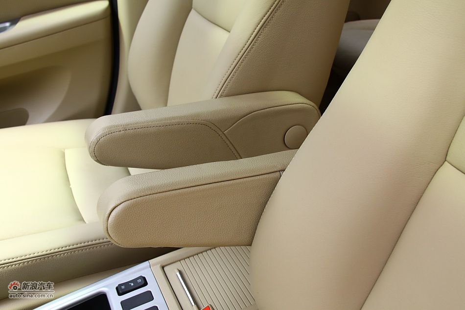 哈弗H6座椅空间