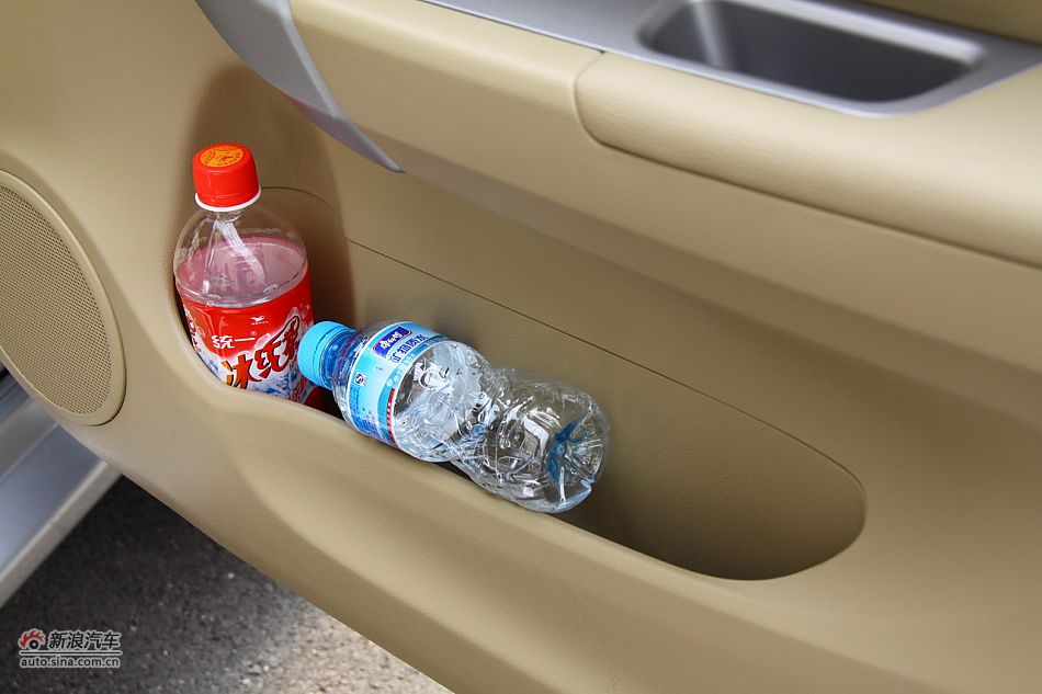 哈弗H6座椅空间