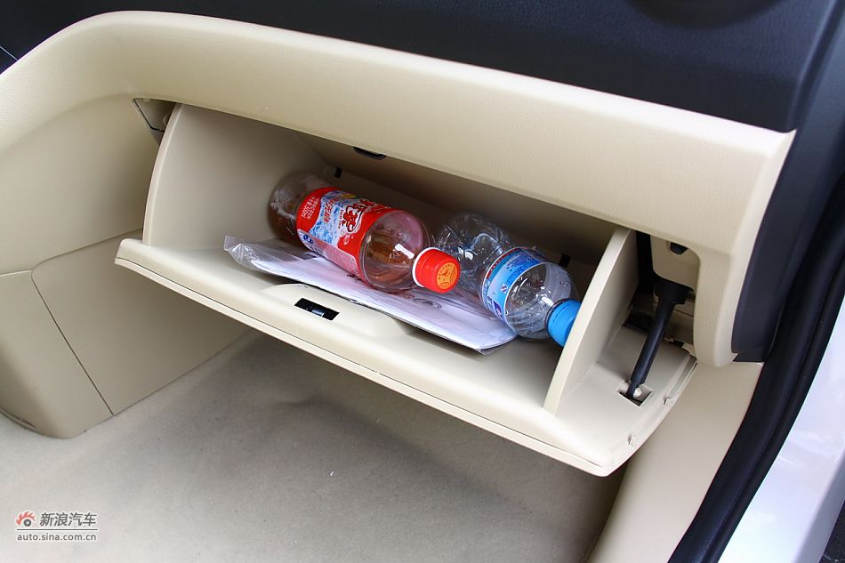 哈弗H6座椅空间