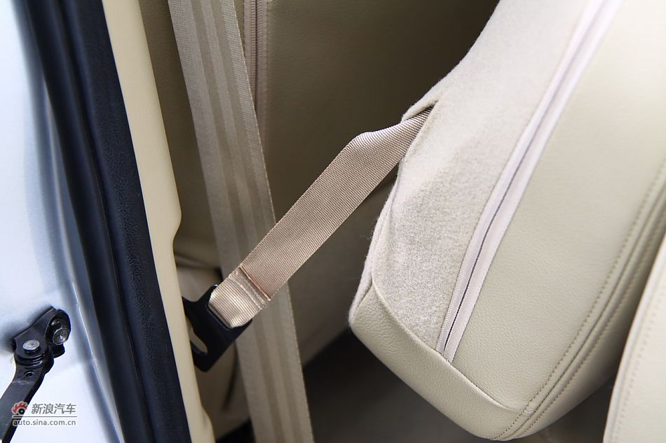 哈弗H6座椅空间