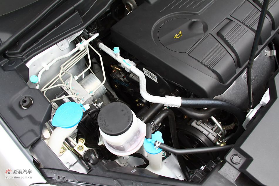 哈弗H6引擎底盘