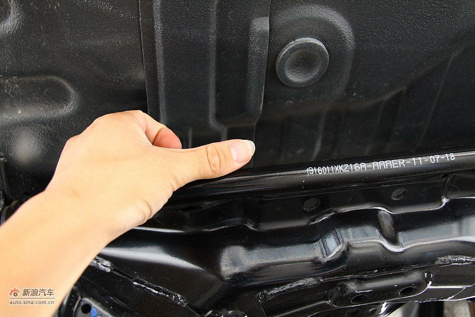 哈弗H6引擎底盘