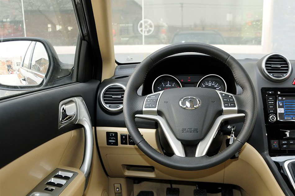 2013款1.5T 手动四驱精英型 外观