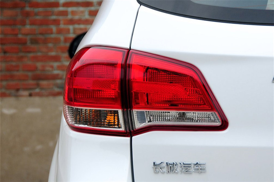 2013款哈弗H6升级版1.5T手动两驱精英型