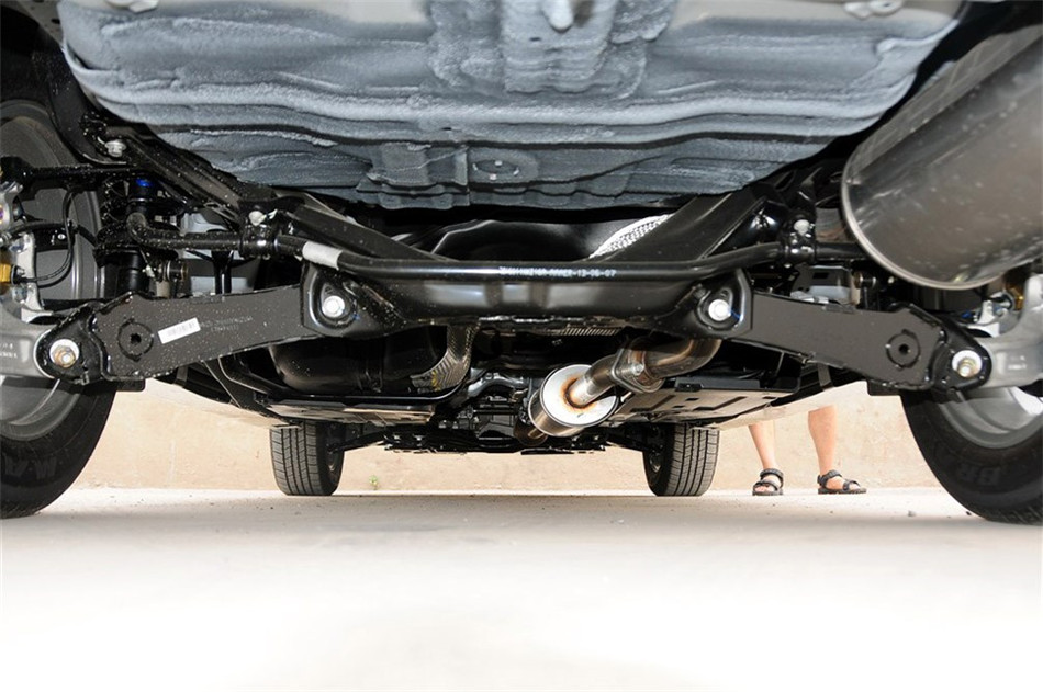 2013款哈弗H6升级版1.5T手动两驱精英型