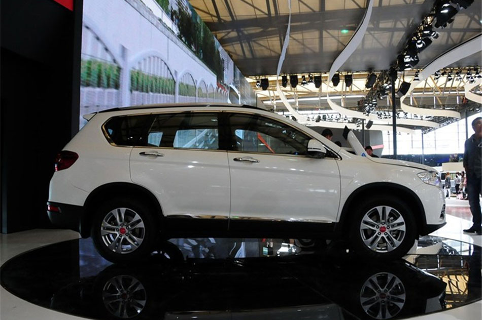 2013款哈弗H6运动版1.5T手动两驱尊贵型