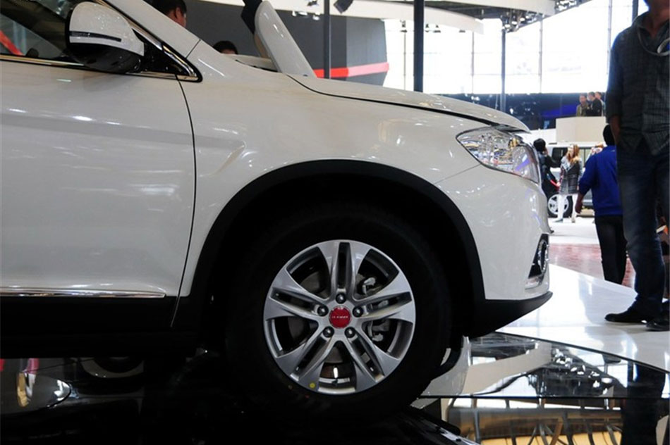 2013款哈弗H6运动版1.5T手动两驱尊贵型