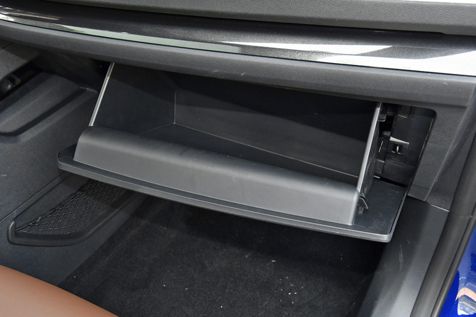 2018款 换代 红标 1.5T 自动超豪型 内饰