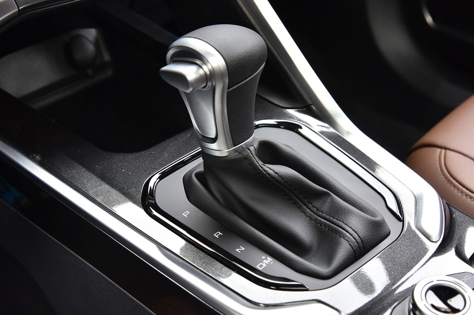 2018款 换代 红标 1.5T 自动超豪型 内饰