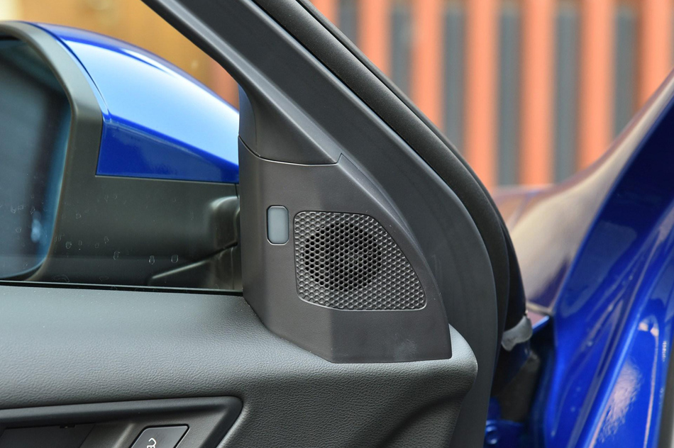 2018款 换代 红标 1.5T 自动超豪型 座椅空间