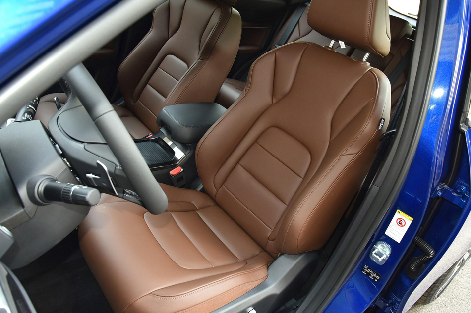 2018款 换代 红标 1.5T 自动超豪型 座椅空间