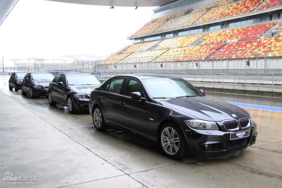 BMW 325i M运动型外观实拍图