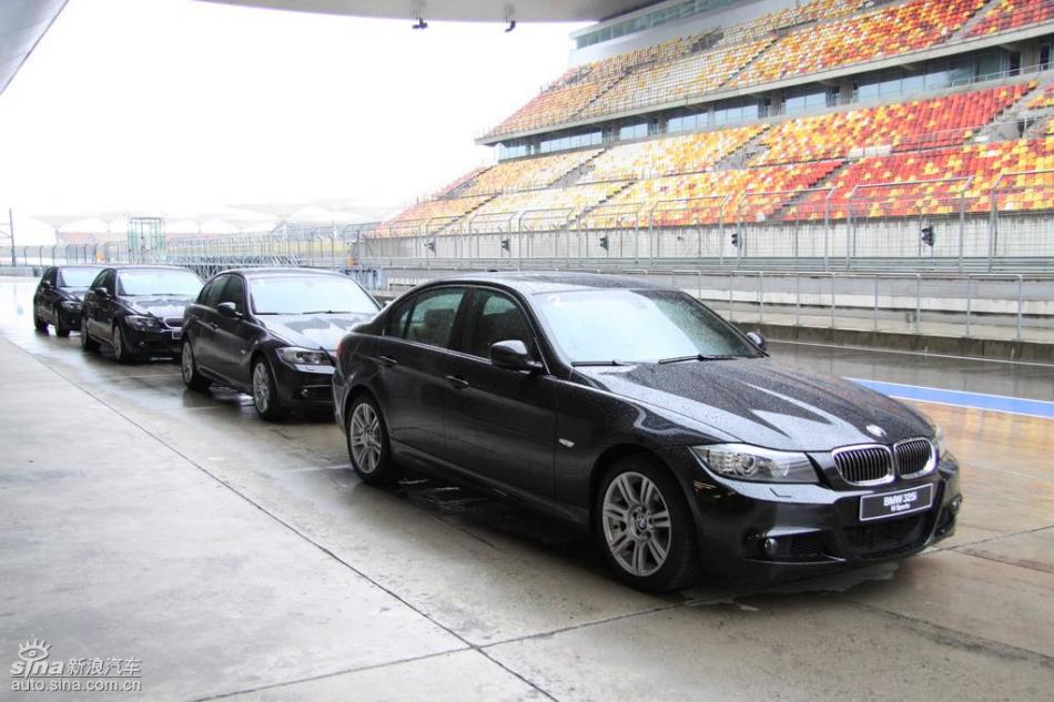 BMW 325i M运动型外观实拍图
