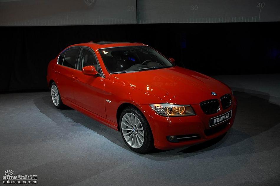 全新宝马3系上市实拍图