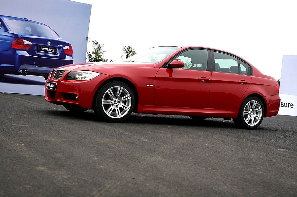 325i豪华运动型外观图片