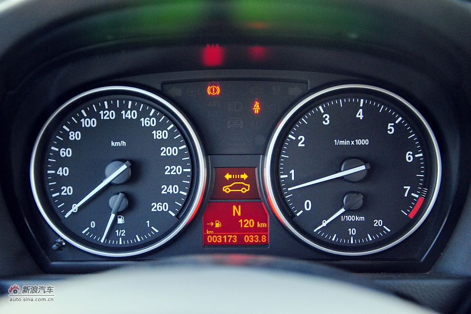 2011款宝马3系高清实拍