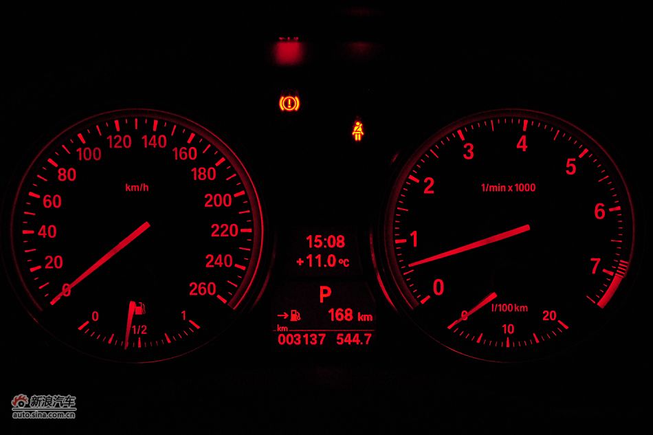 2011款宝马3系高清实拍